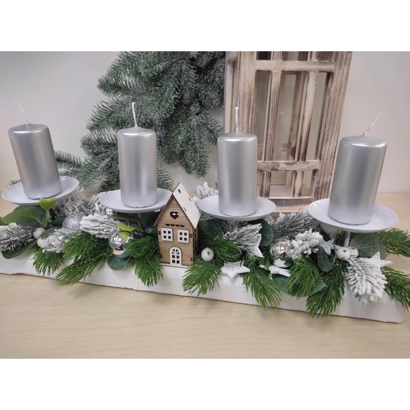 Ručně vyrobený adventní svícen