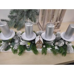 Ručně vyrobený adventní svícen